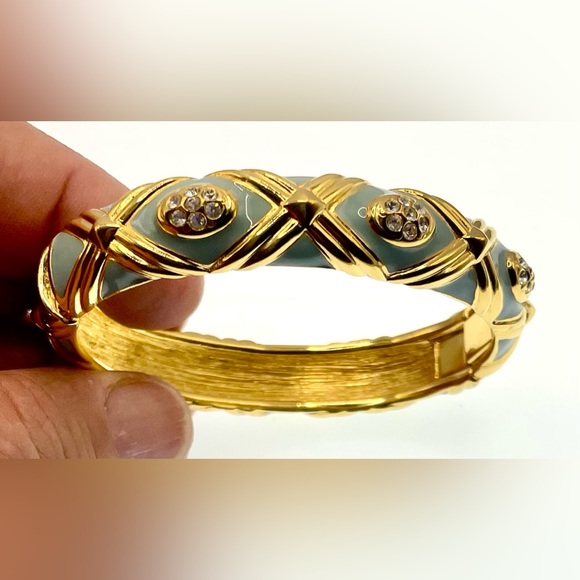 Joan Rivers Signed Gold Tone Light Blue Enamel Crystals Hinged Bangle Bracelet - Picture 6 of 11